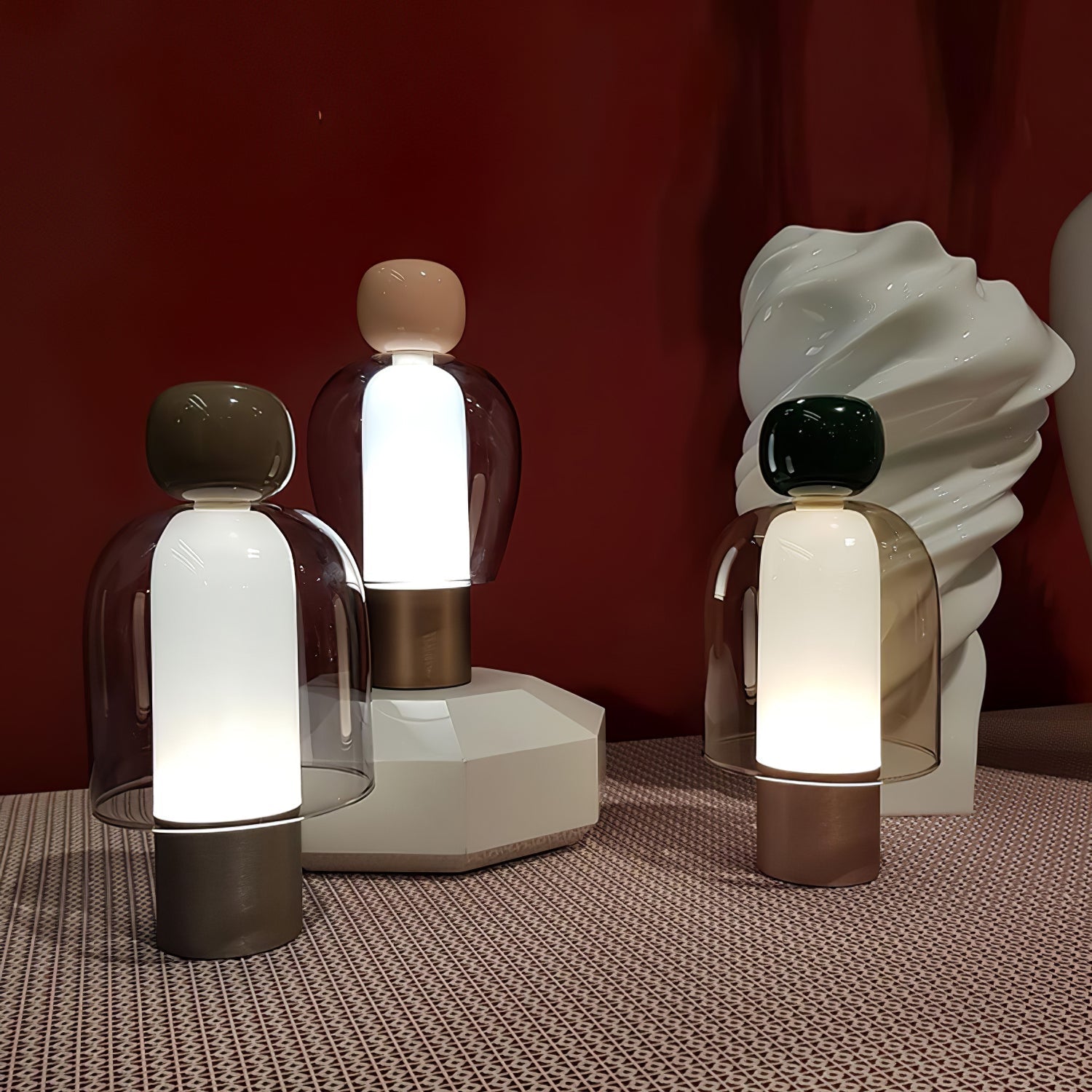 Retro Capsule Table Lamp