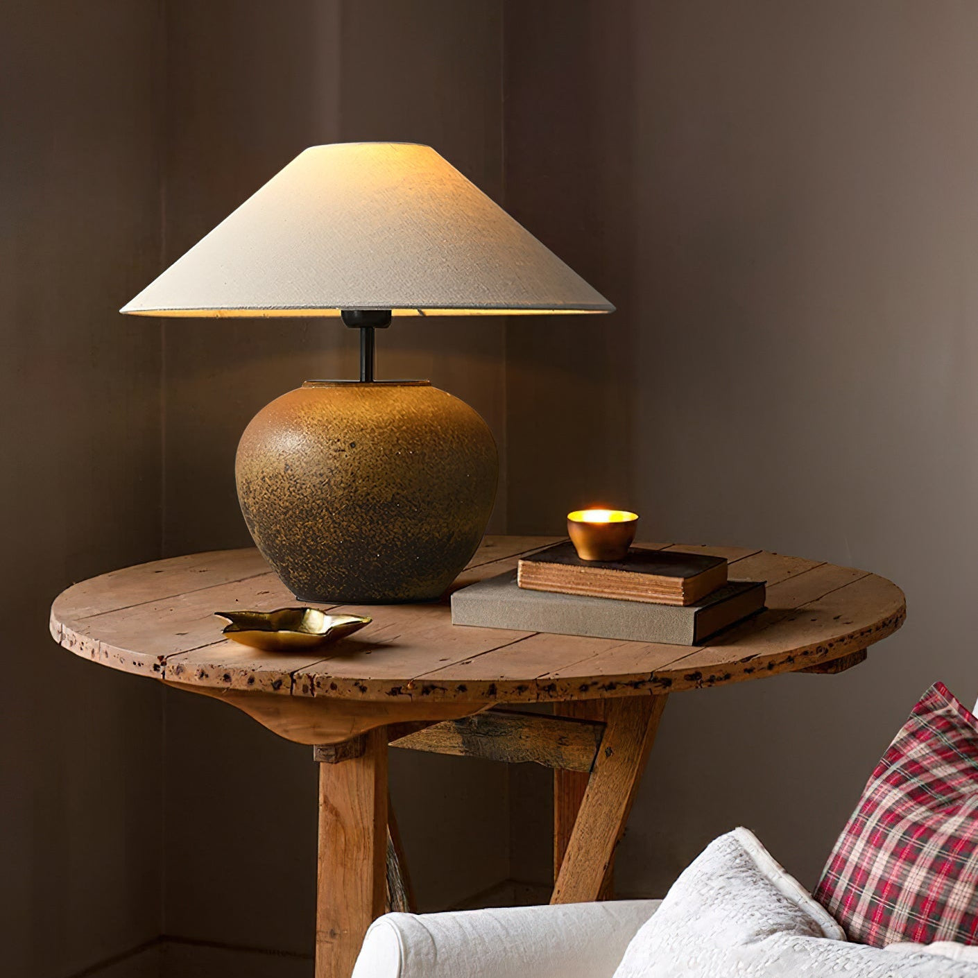 Hakka Ceramic Linen Table Lamp
