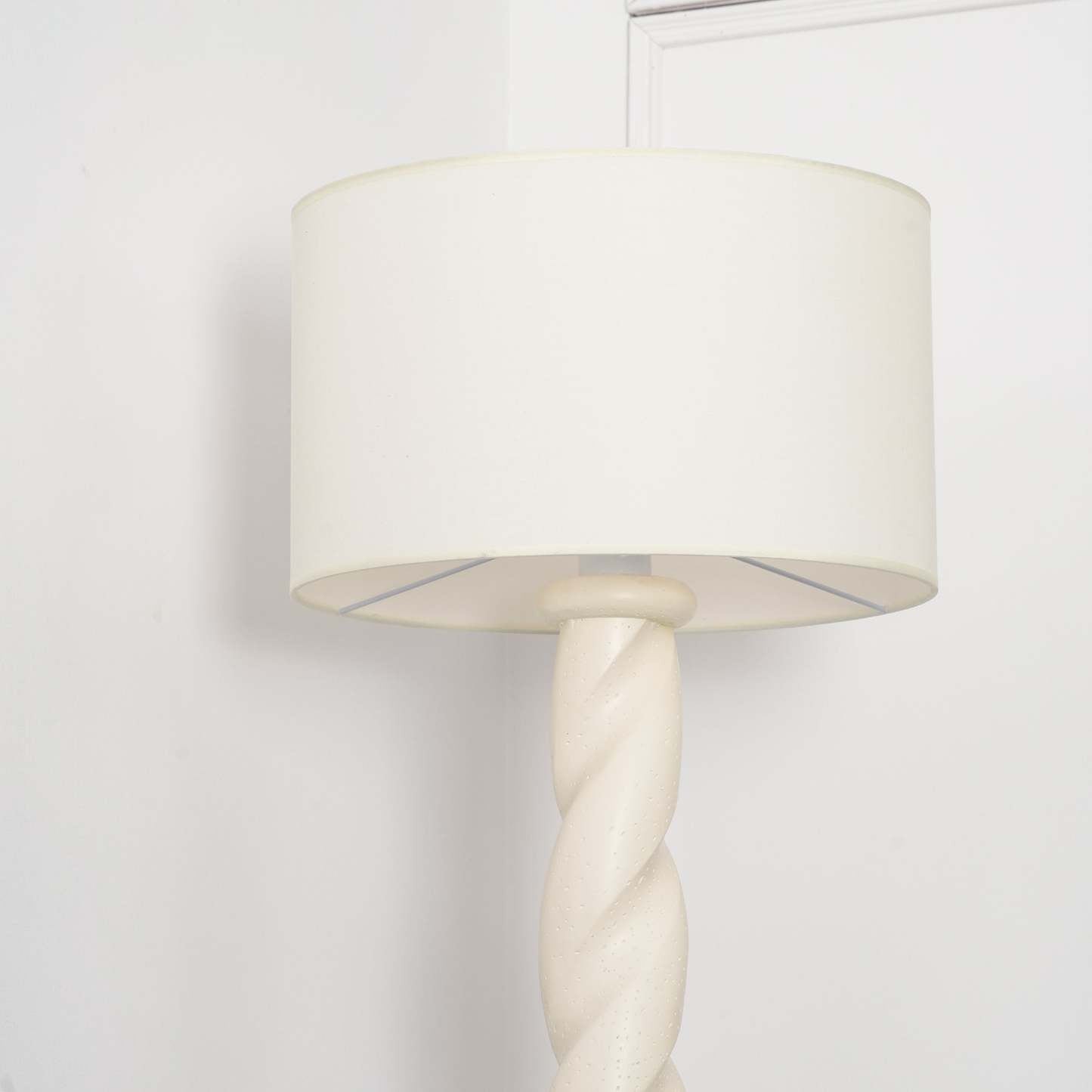 Retro Plaster Spiral Floor Lamp