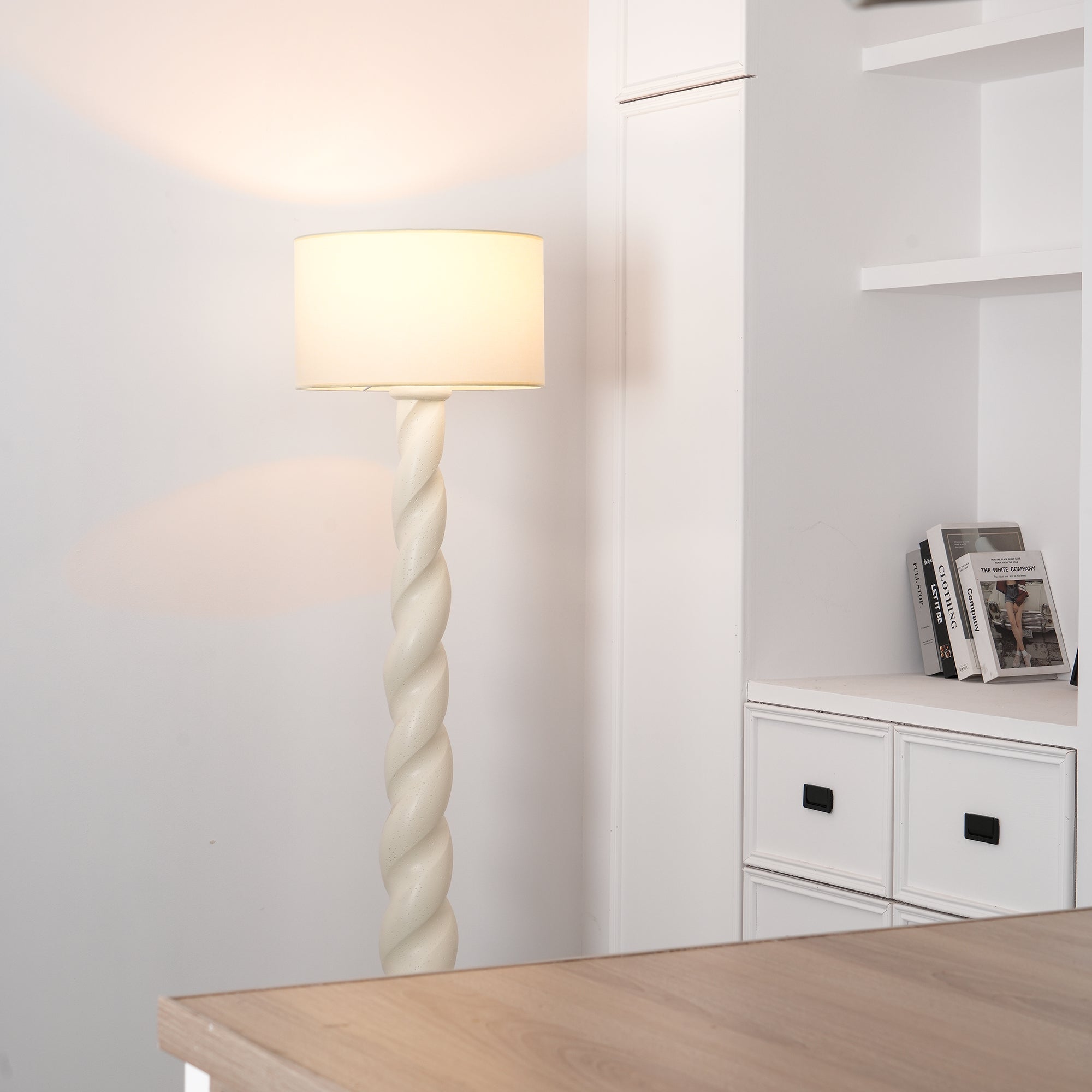 Retro Plaster Spiral Floor Lamp