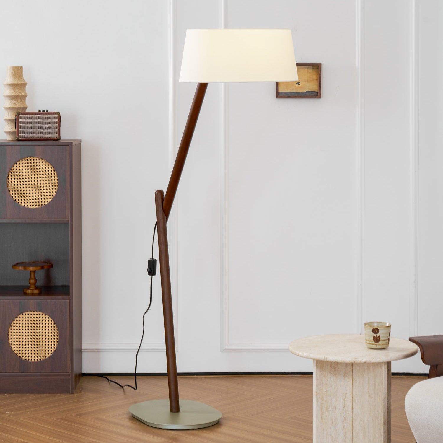 Hakka Lean Pivot Wood Fabric Floor Lamp