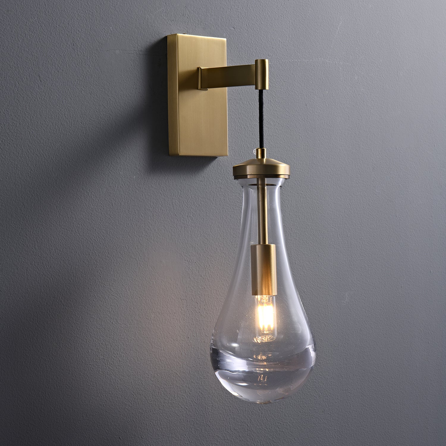 Leontine Glass Aplique