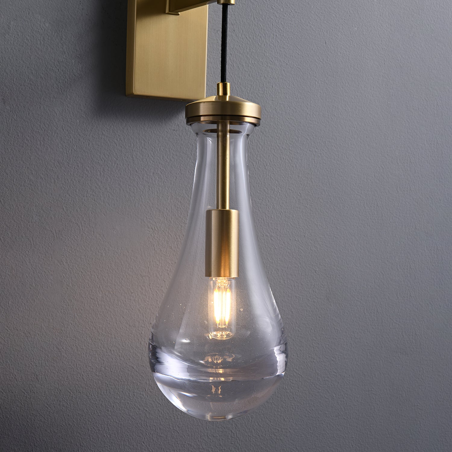 Leontine Glass Aplique