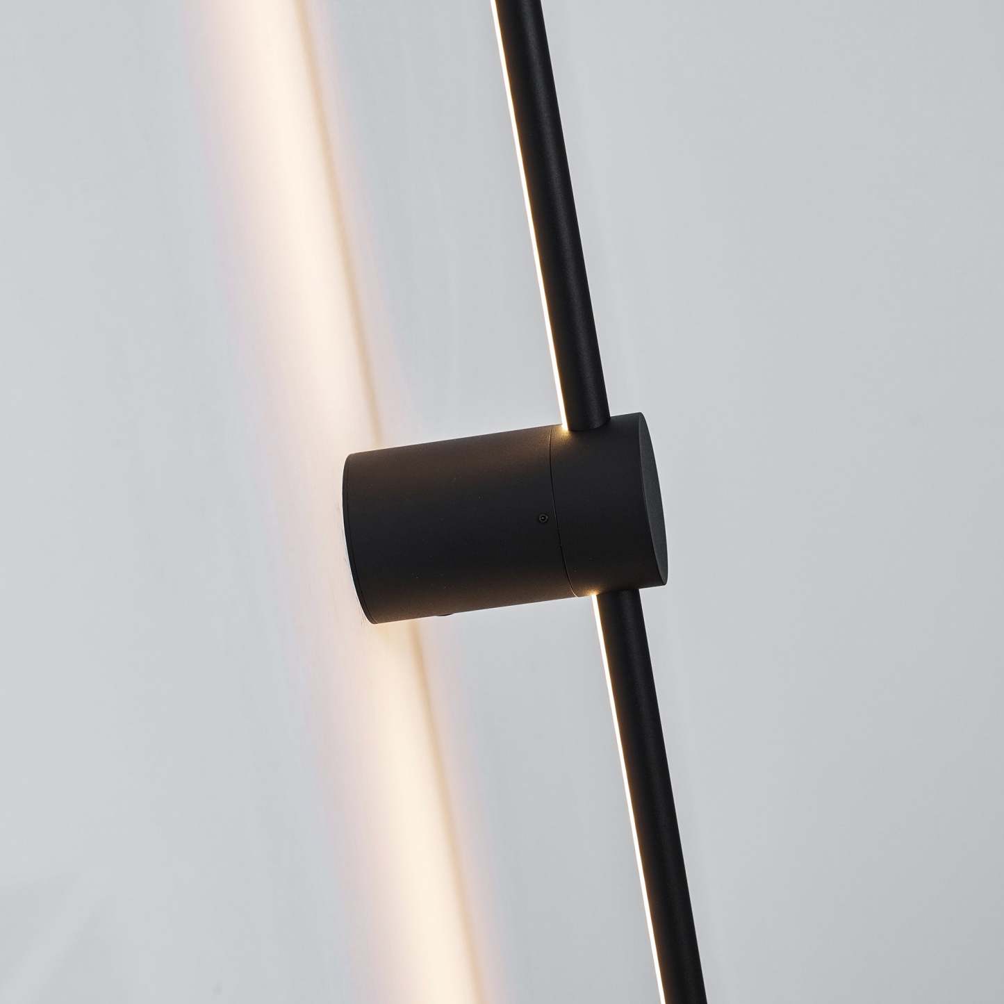 Linear LED Rechargeable Aplique
