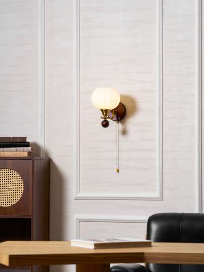 Lumea Crest Aplique
