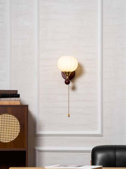 Lumea Crest Aplique