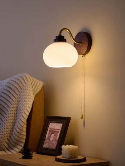 Lumea Crest Aplique