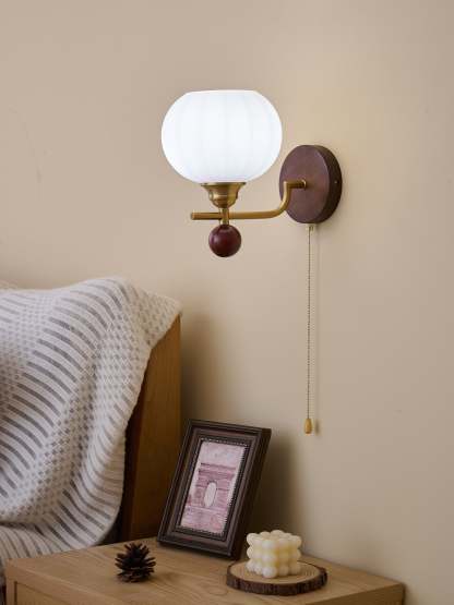 Lumea Crest Aplique