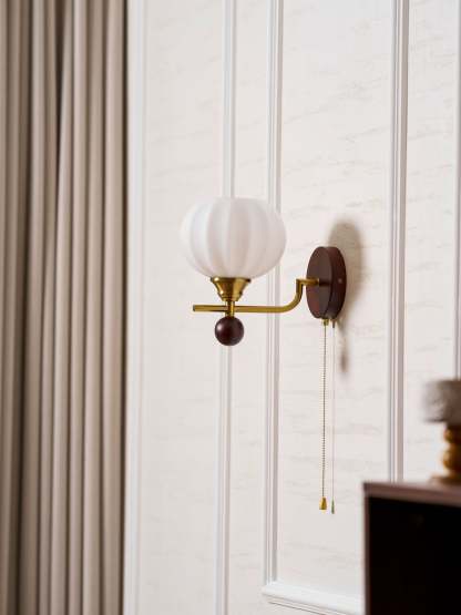 Lumea Crest Aplique