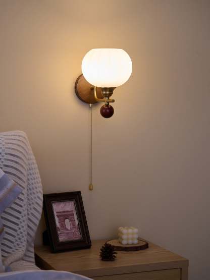 Lumea Crest Aplique