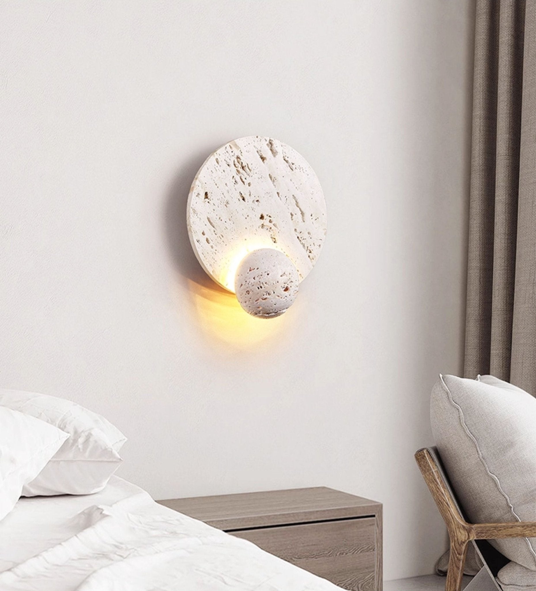 Luna Travertine Sconce Aplique