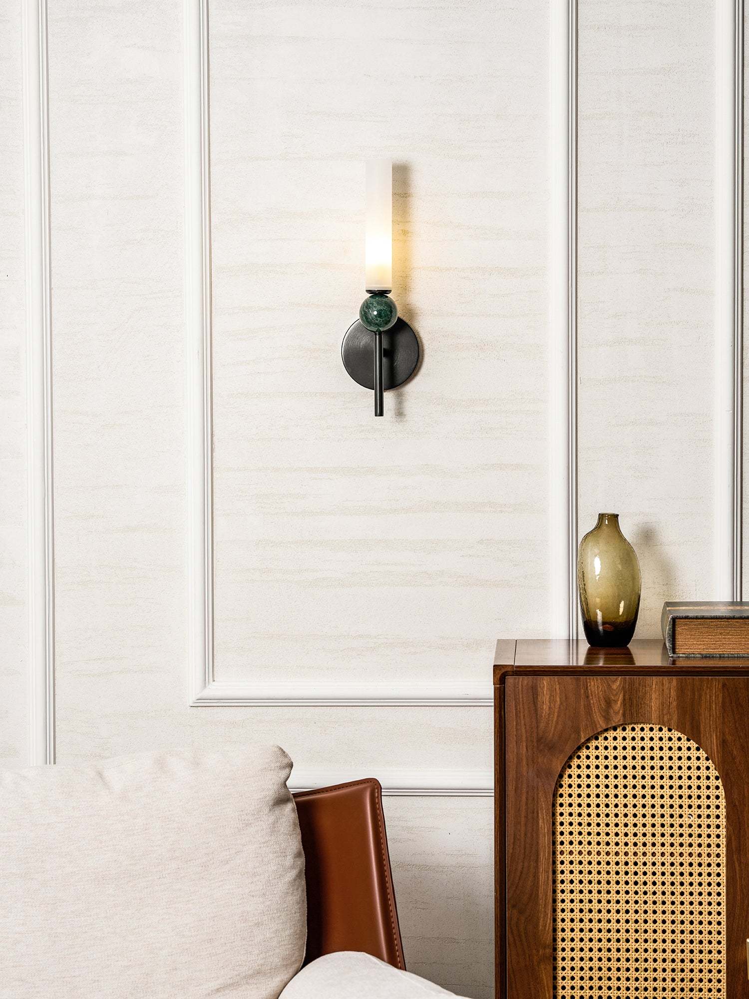 Marble Vertical Aplique