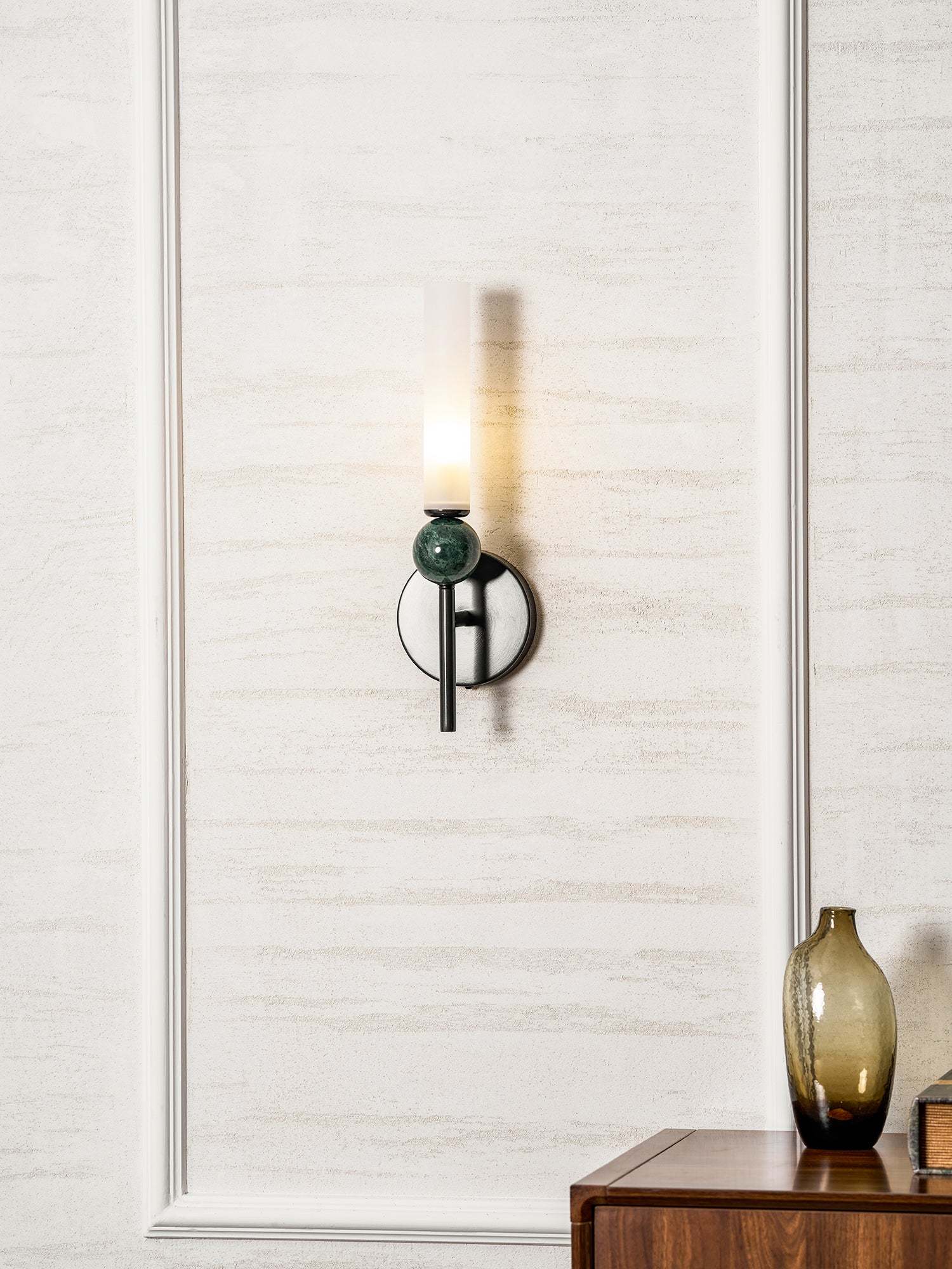 Marble Vertical Aplique