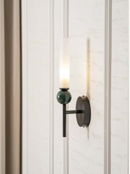 Marble Vertical Aplique