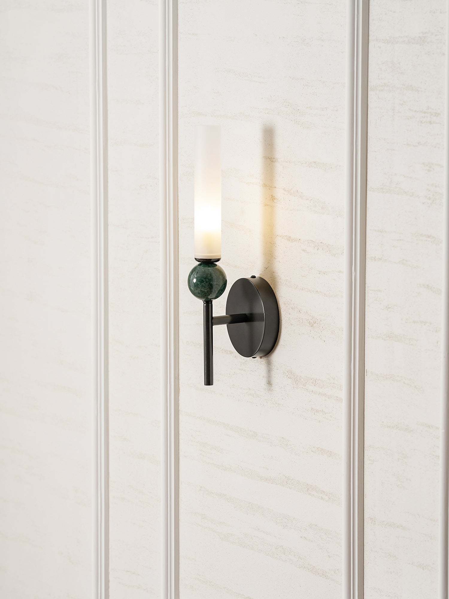Marble Vertical Aplique