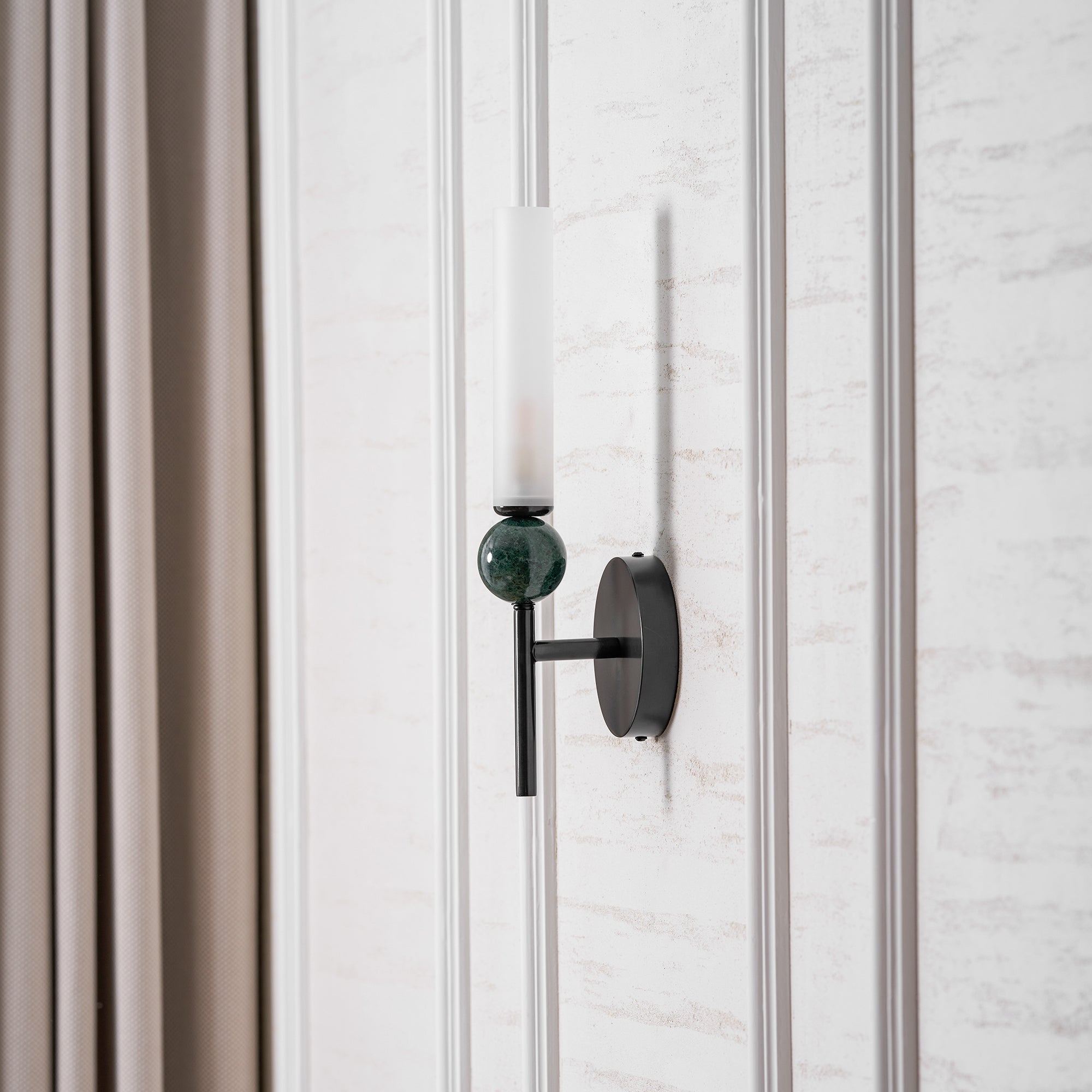 Marble Vertical Aplique