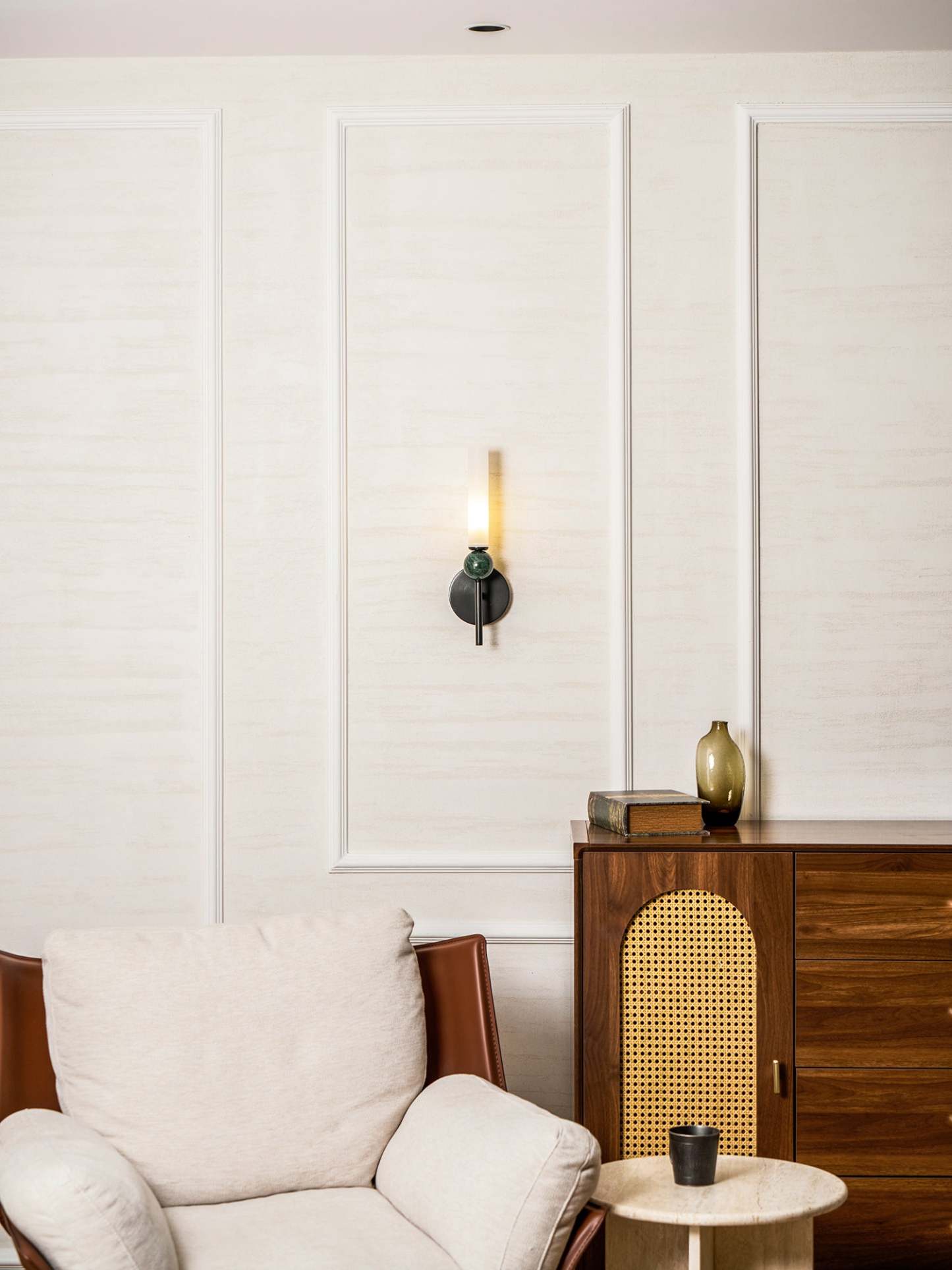 Marble Vertical Aplique