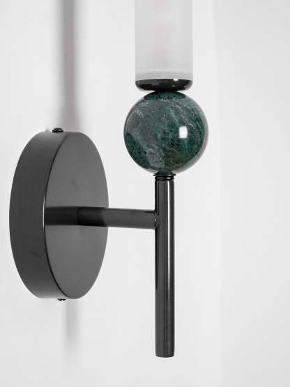 Marble Vertical Aplique