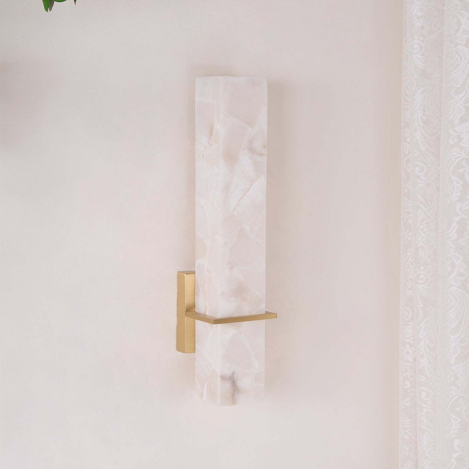 Milan Alabaster Aplique