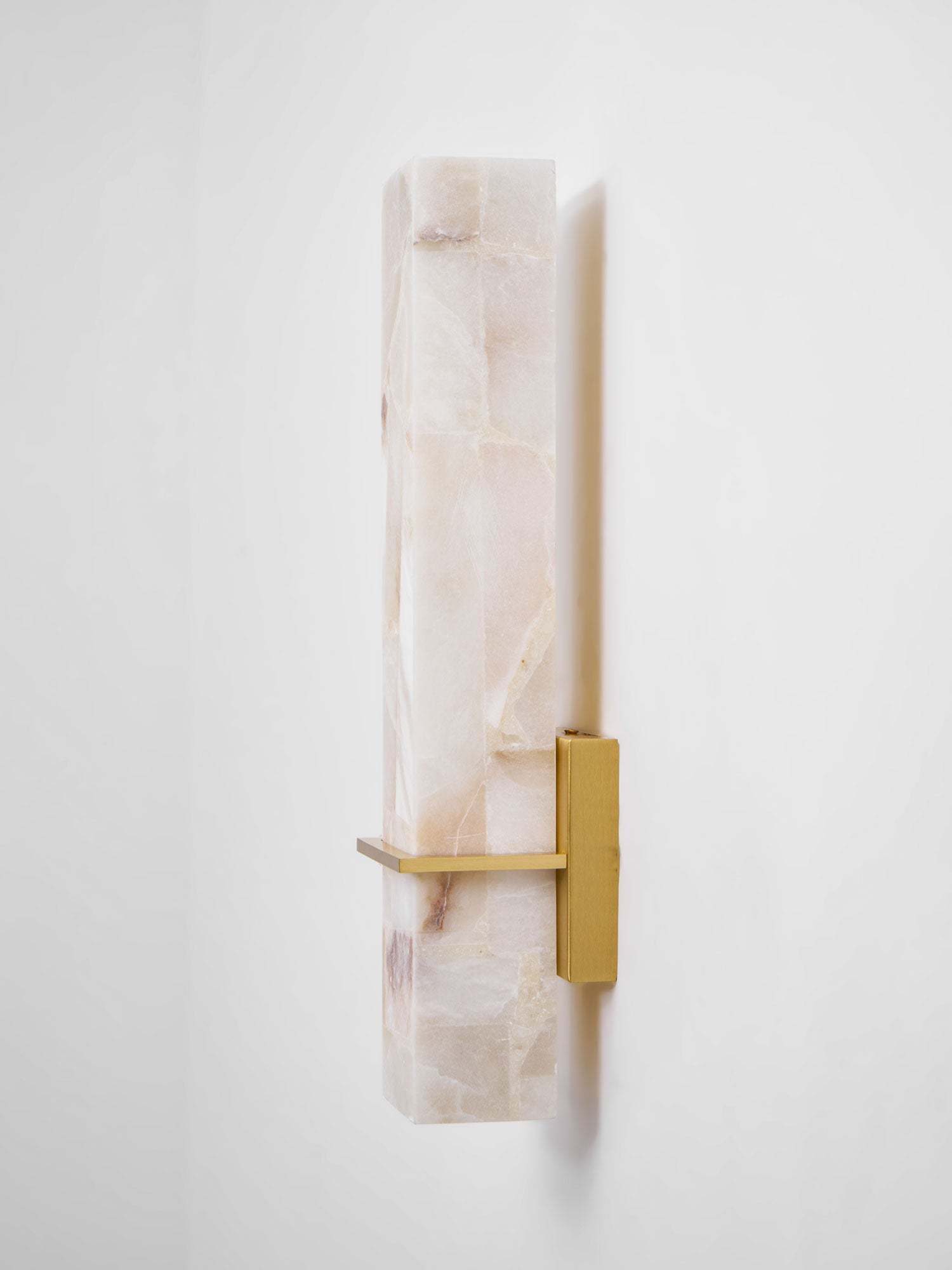 Milan Alabaster Aplique
