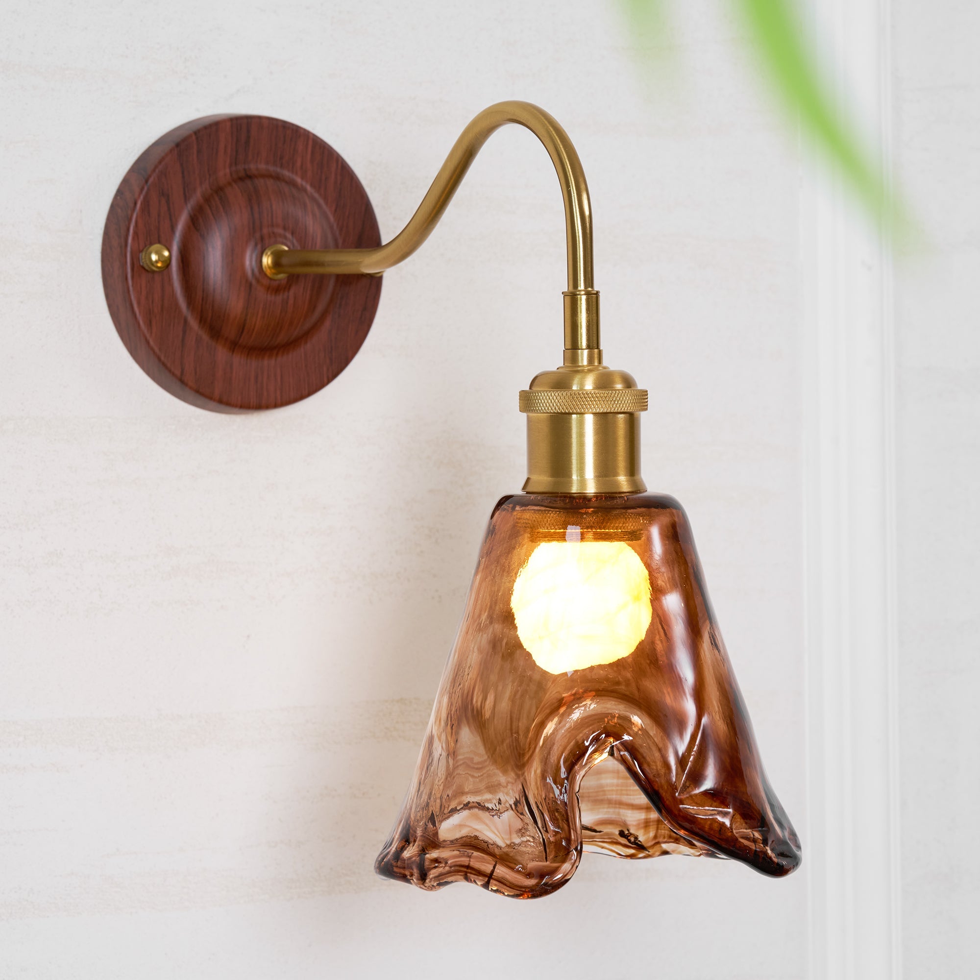 Verona Amber Wall Lamp