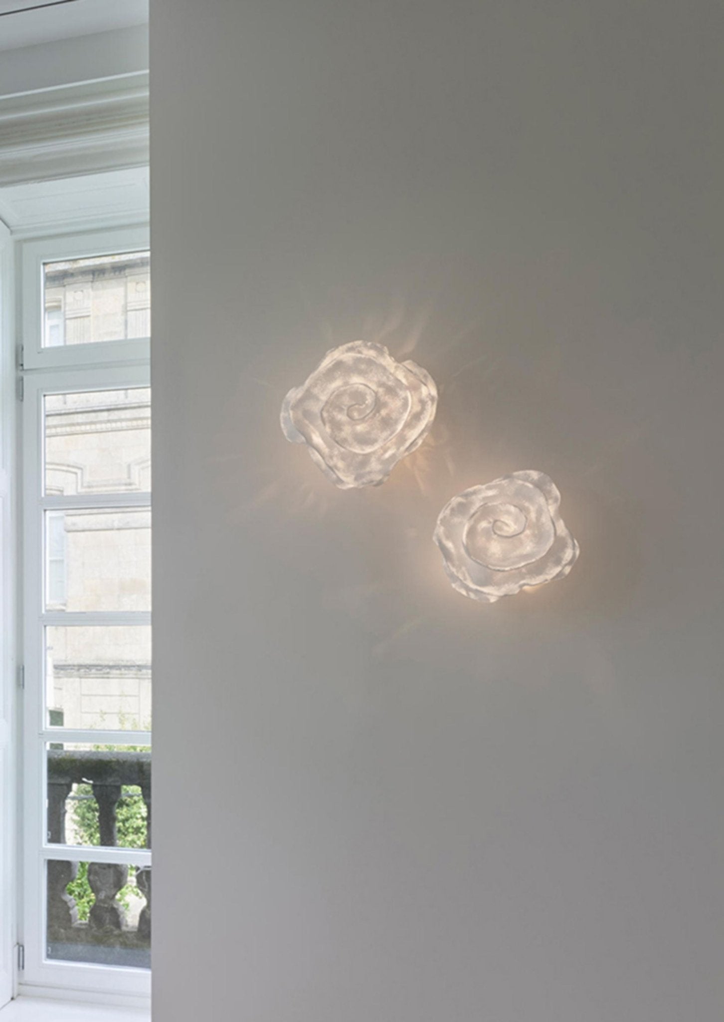 Nebula Bloom Sconce Aplique