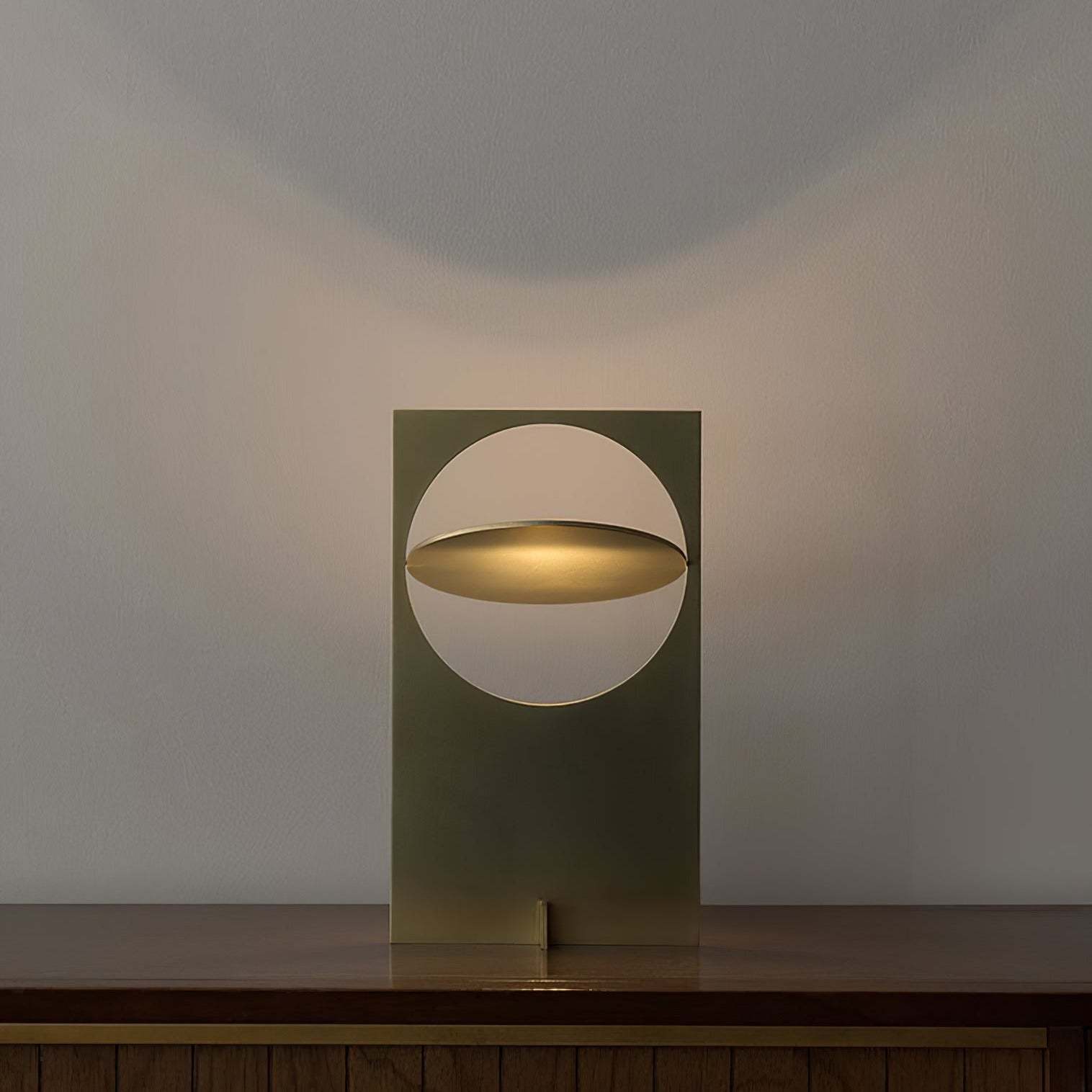 Axis Orbit Disc Table Lamp