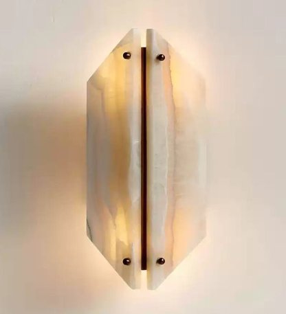 Onyxa Crest Alabaster Aplique