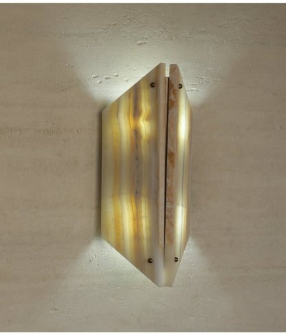 Onyxa Crest Alabaster Aplique