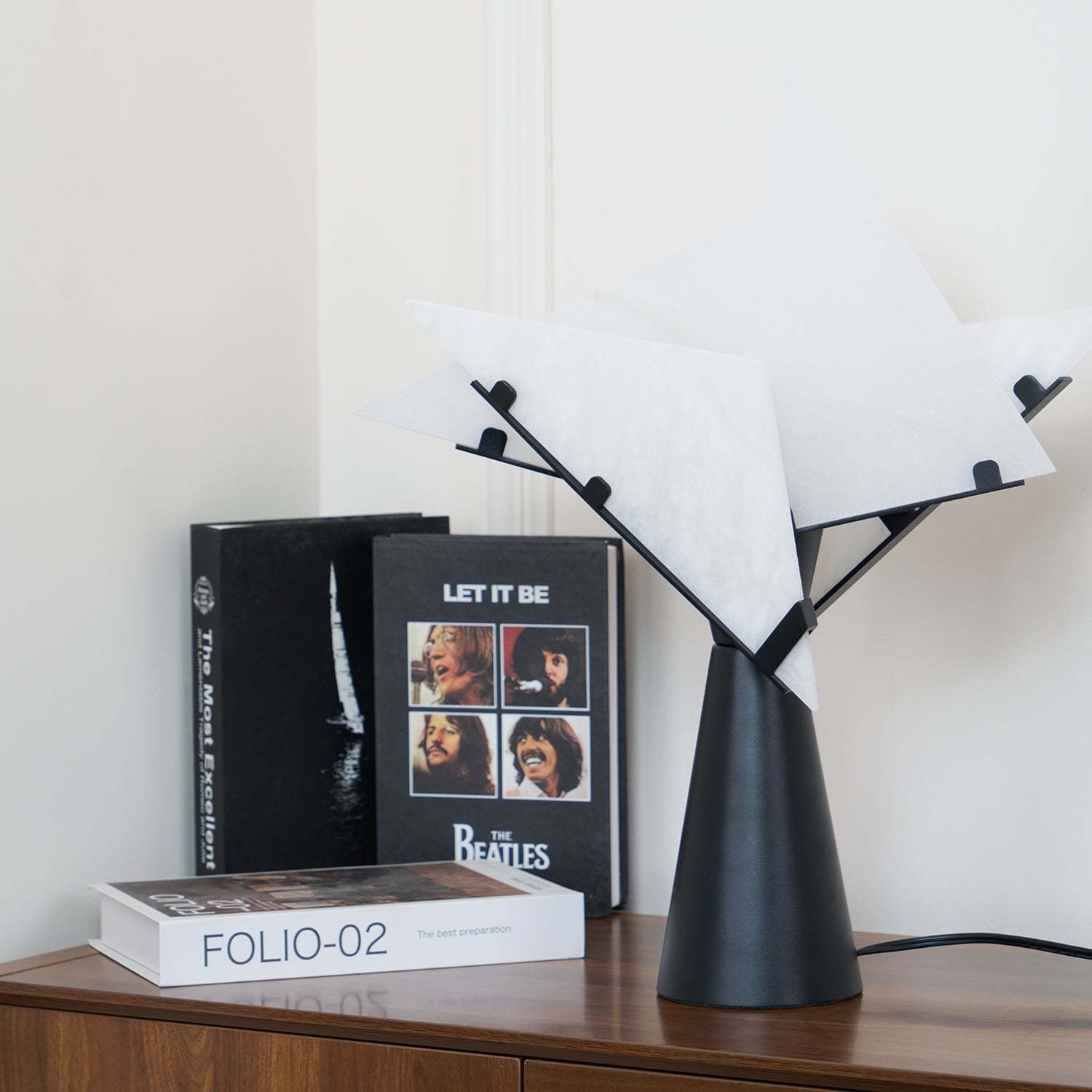 Dune Alabaster Geometric Table Lamp