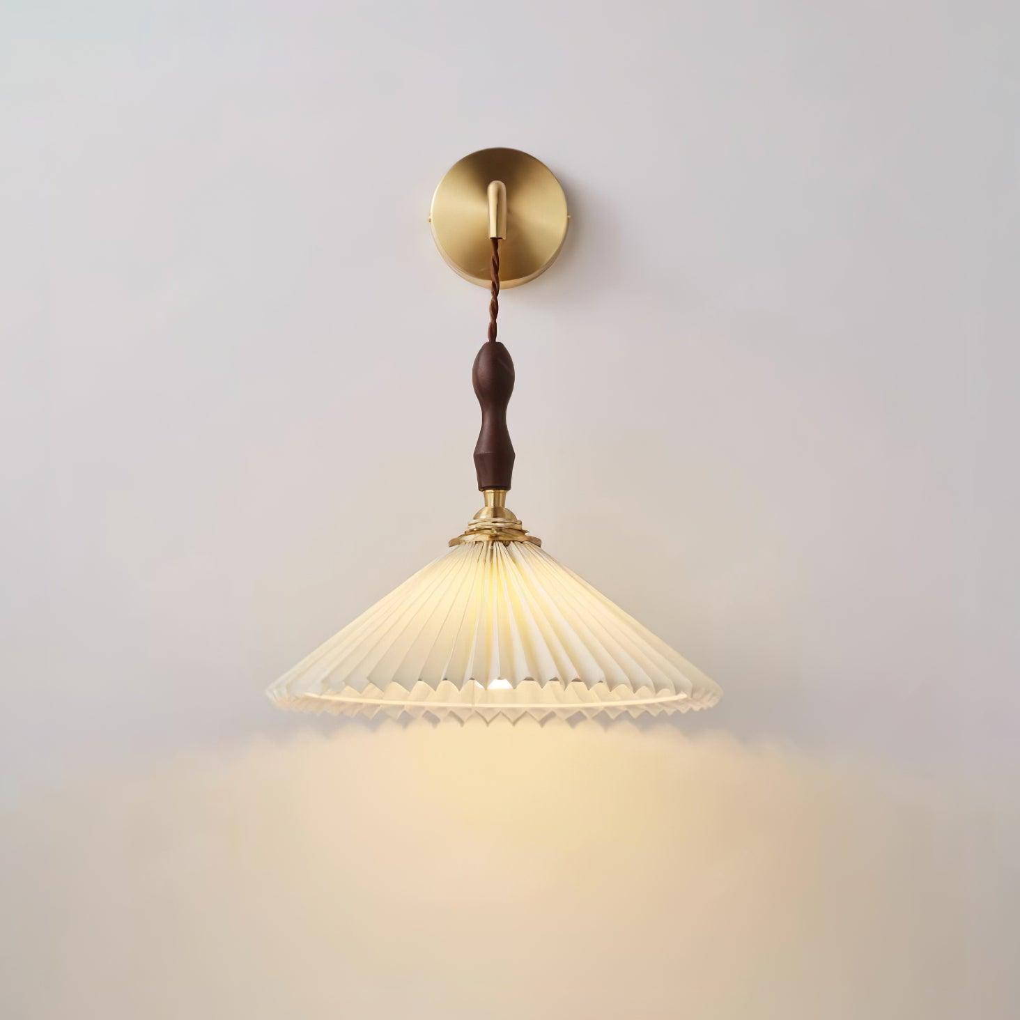 Verona Pleated Wooden Wall Light