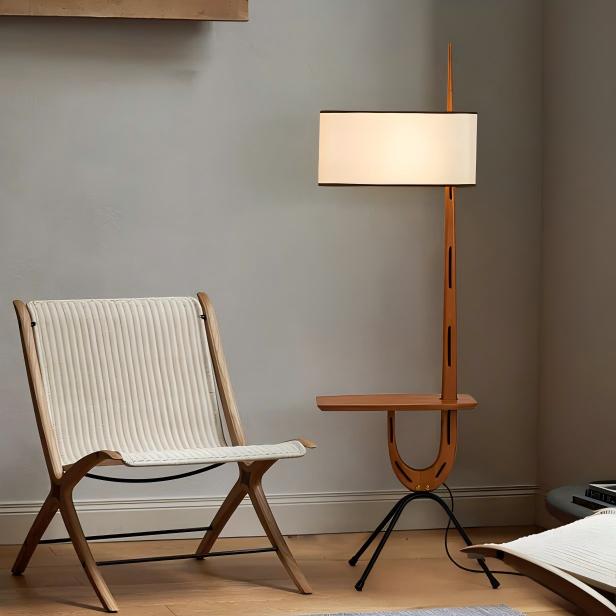Drift Giraffe Floor Lamp