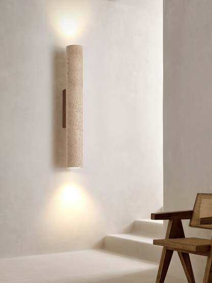 Solis Column Aplique