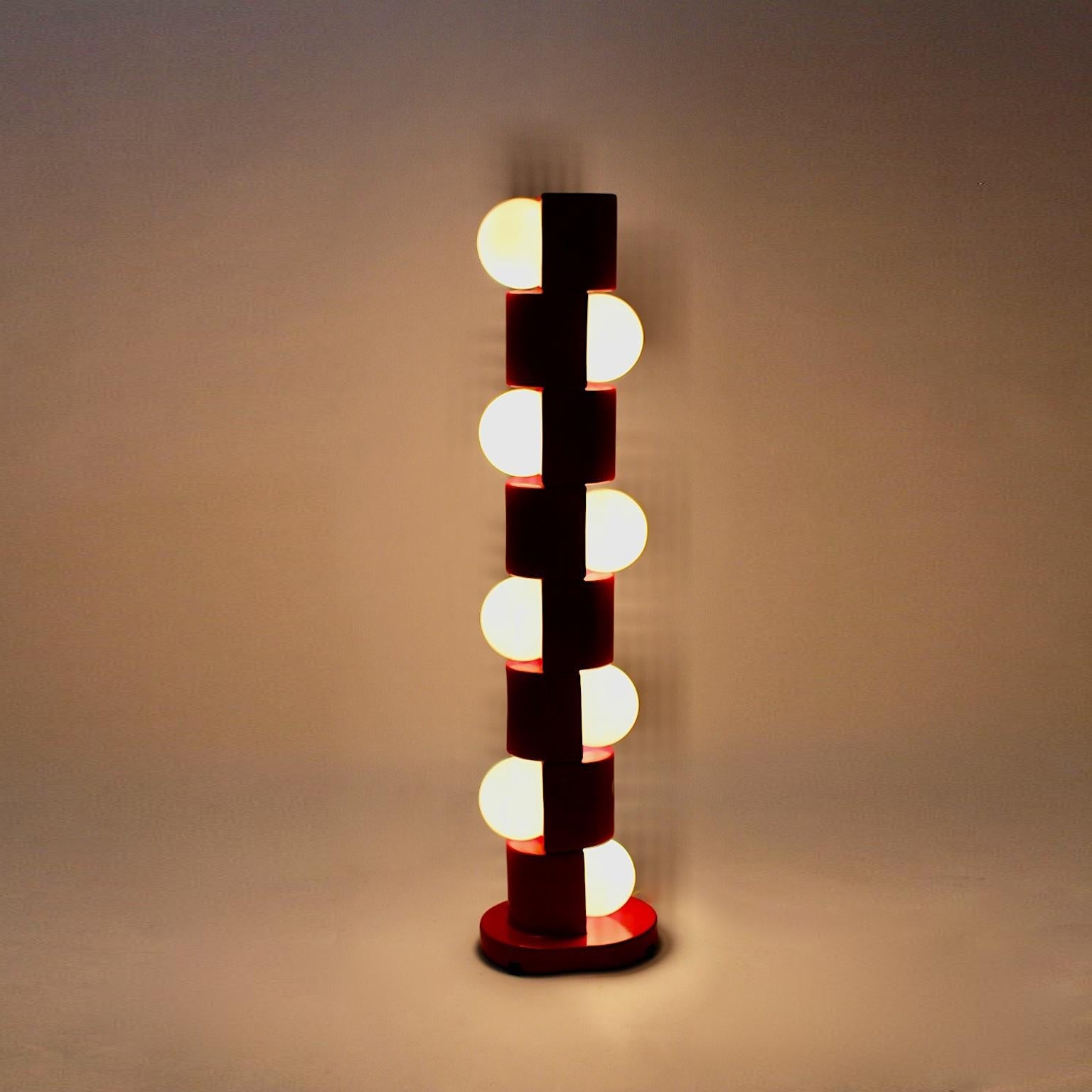 Retro Totem Gloss Red Floor Lamp