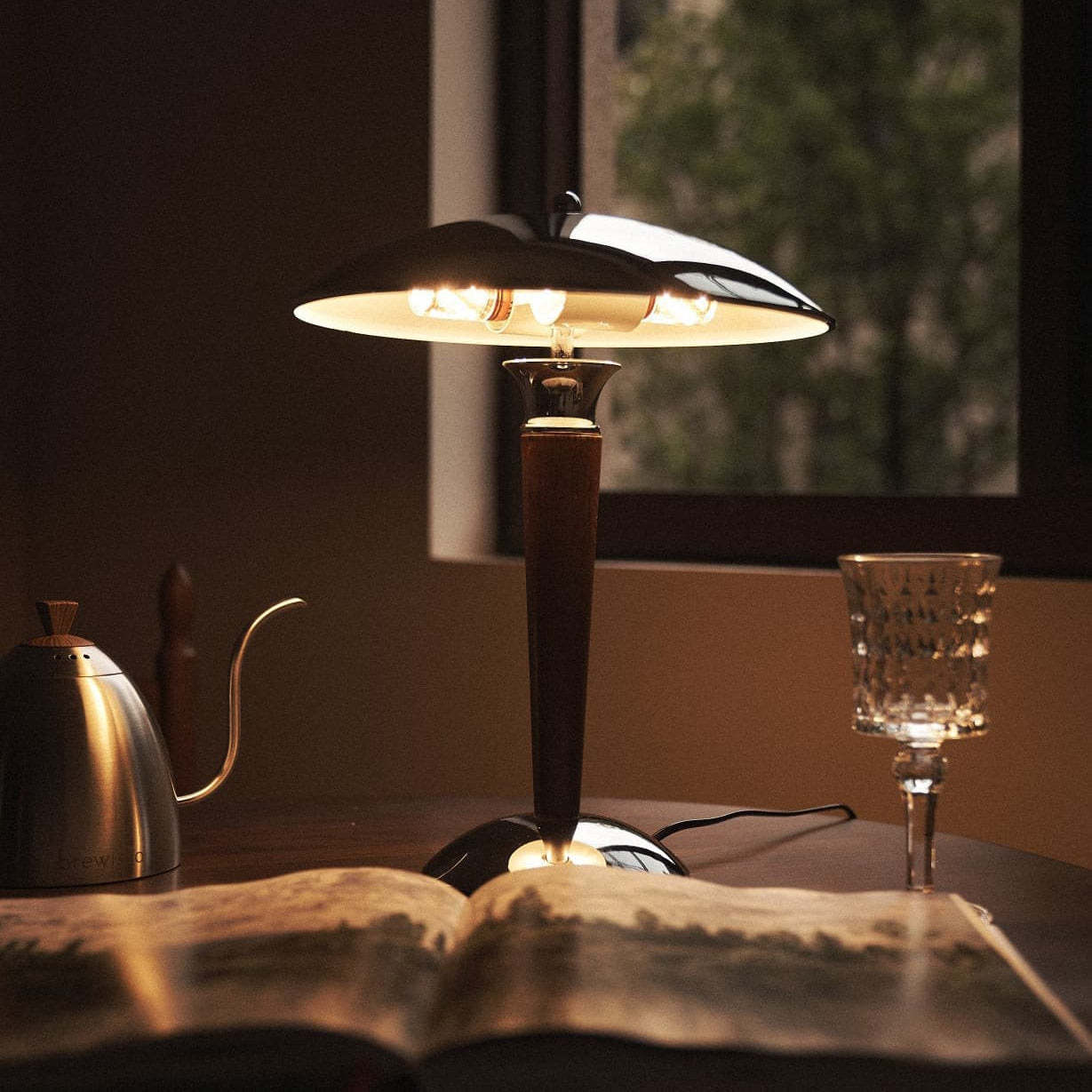 Retro Metal & Wood Table Lamp