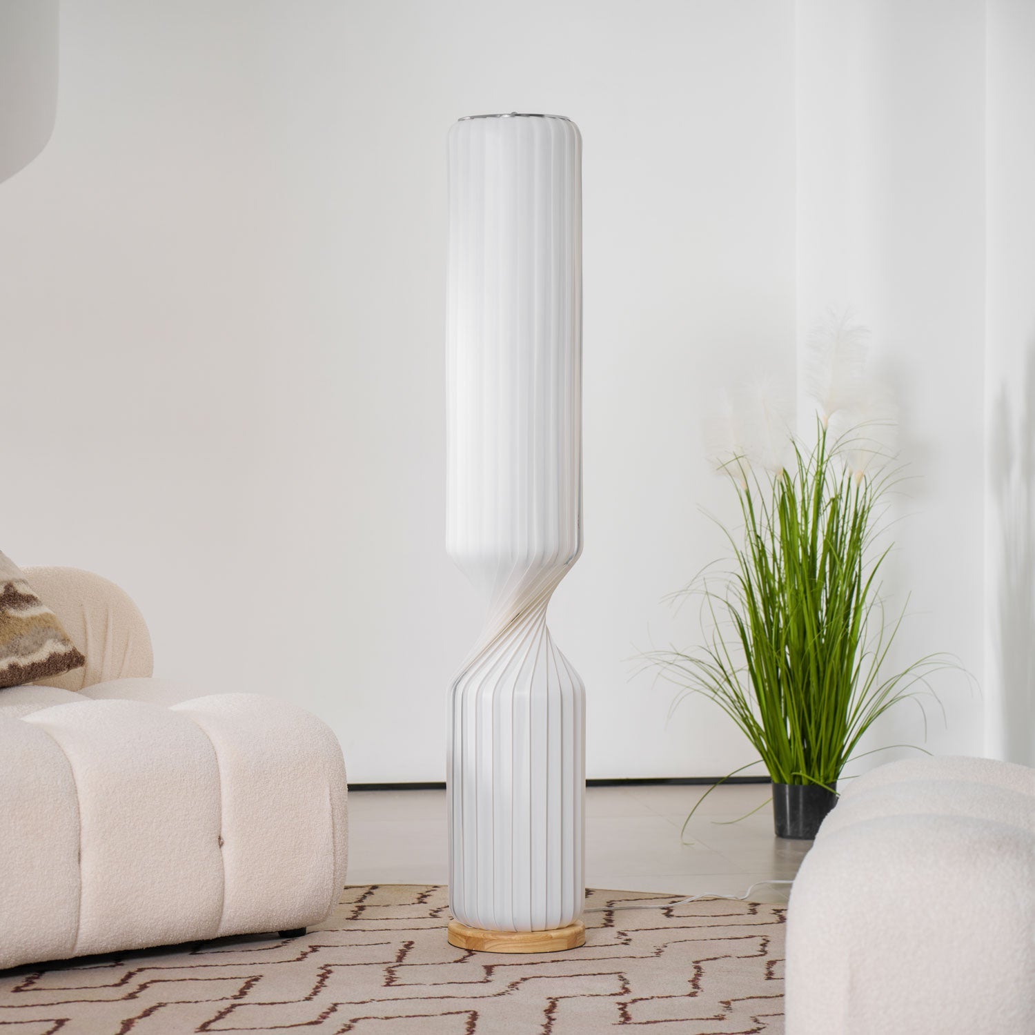 Hakka Resin Twist Column Floor Lamp