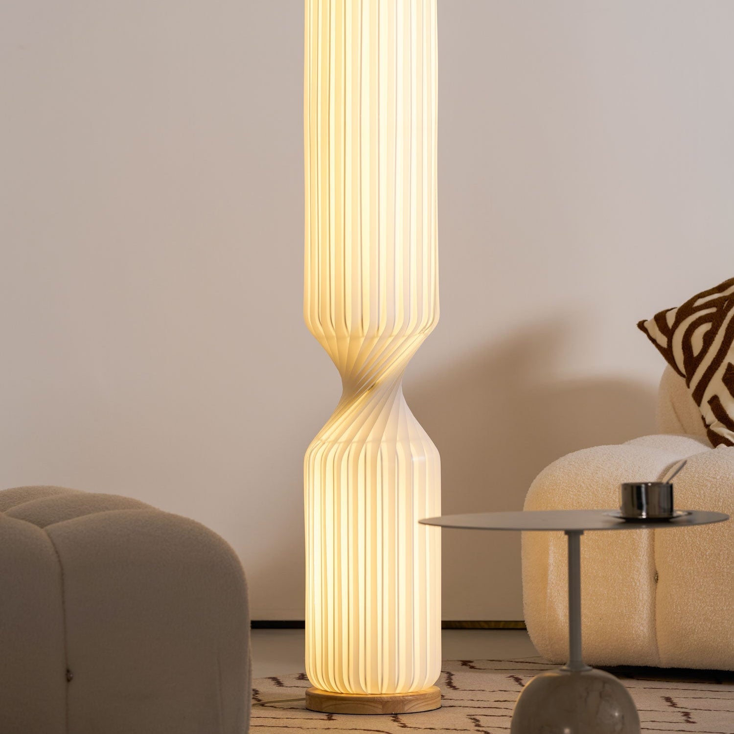 Hakka Resin Twist Column Floor Lamp