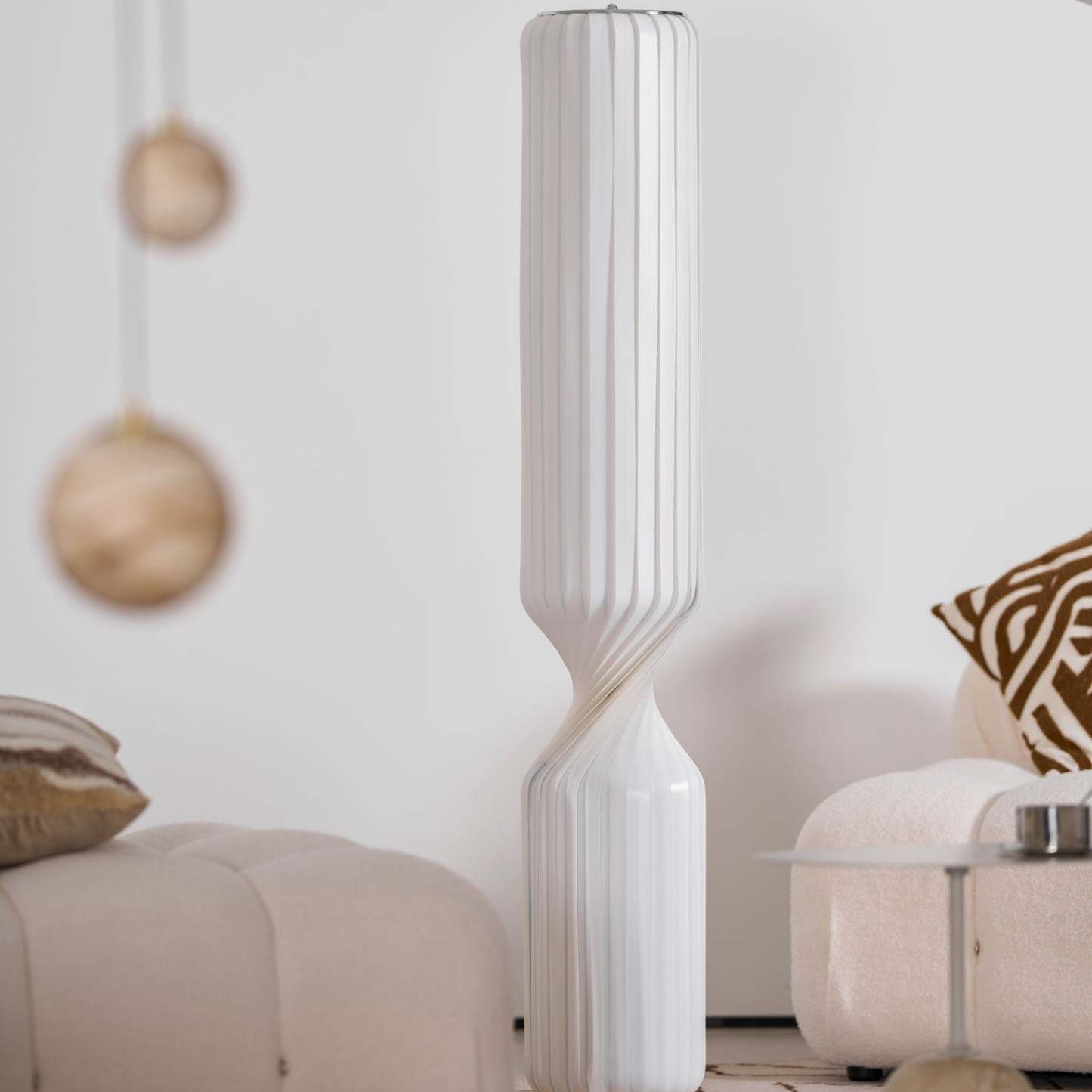 Hakka Resin Twist Column Floor Lamp