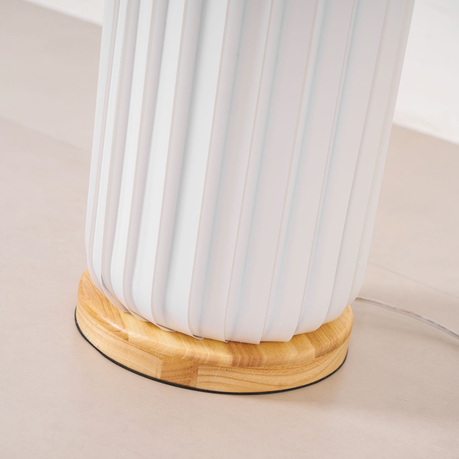 Hakka Resin Twist Column Floor Lamp