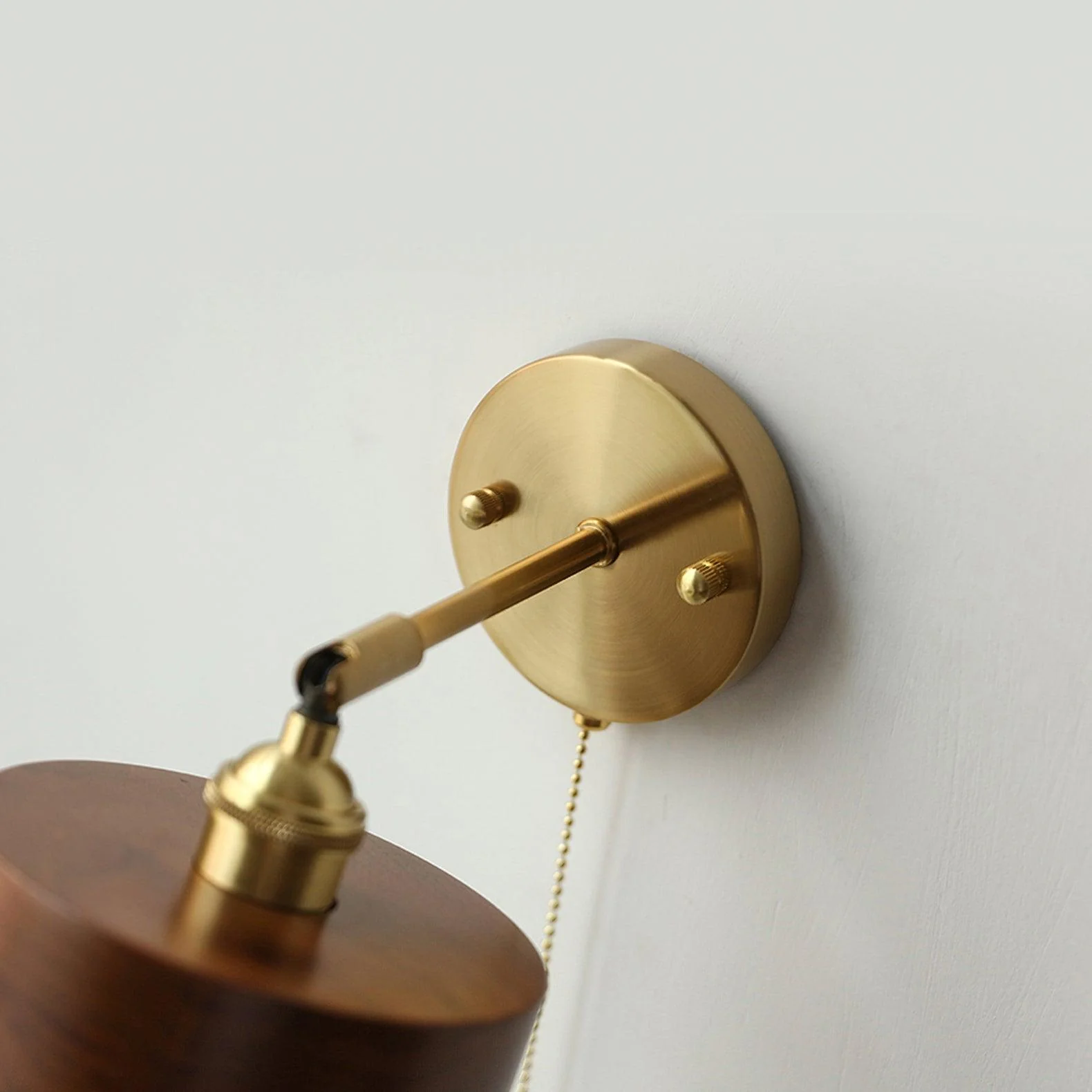 Alessio Vintage Round Wood Wall Light Bedroom Hallway Living Room