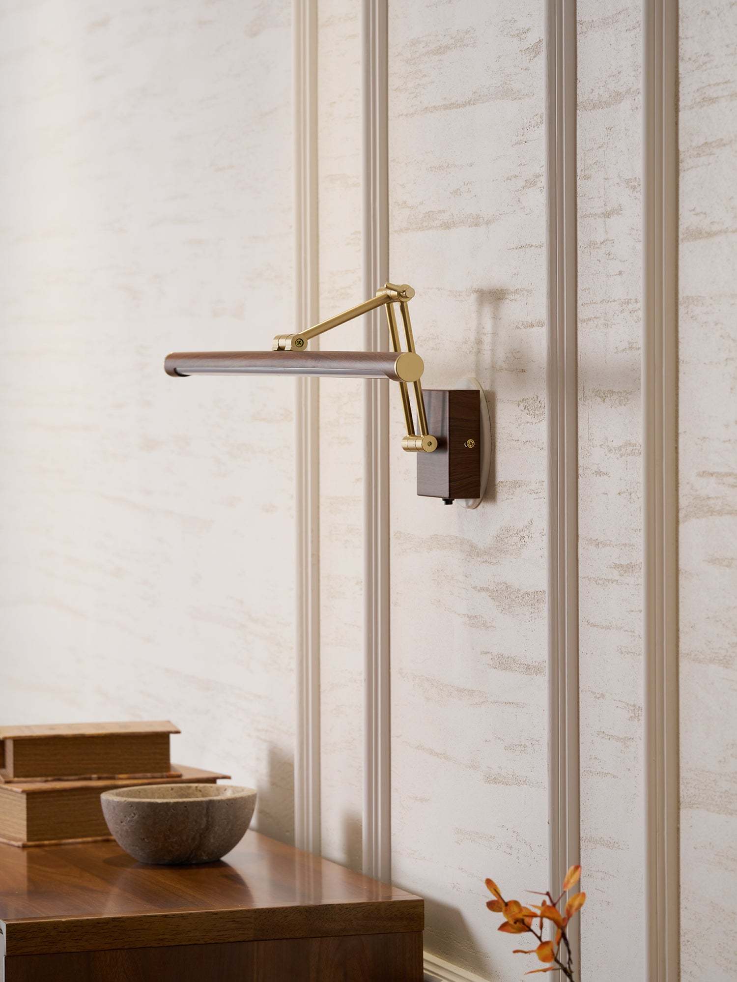Walnut Color Linear Adjustable Aplique