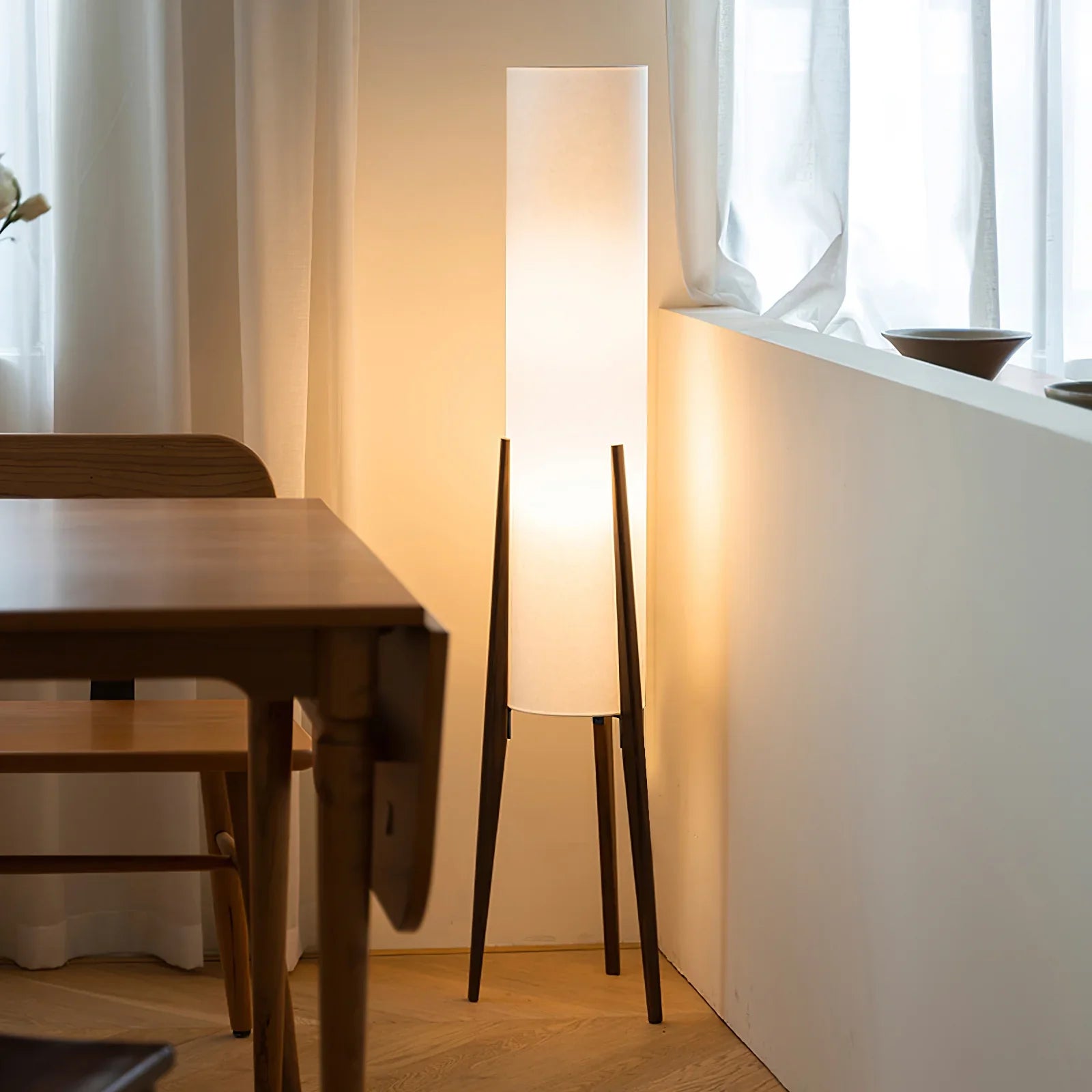 Hakka Minimalist Wood Fabric Floor Light