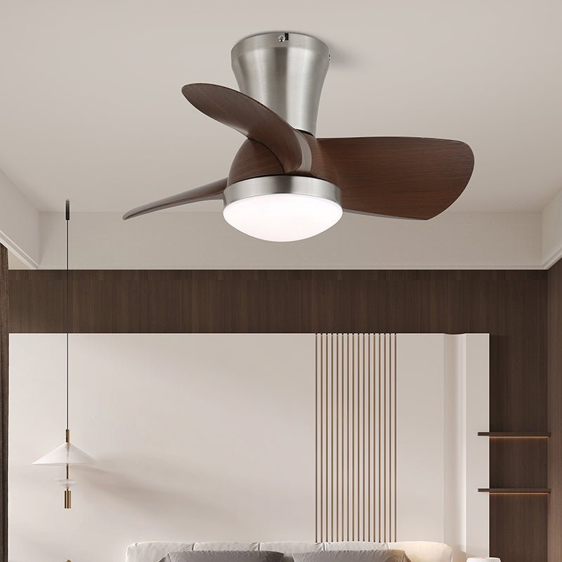 Ventilador de techo Luvora con acabado de cuerpo negro