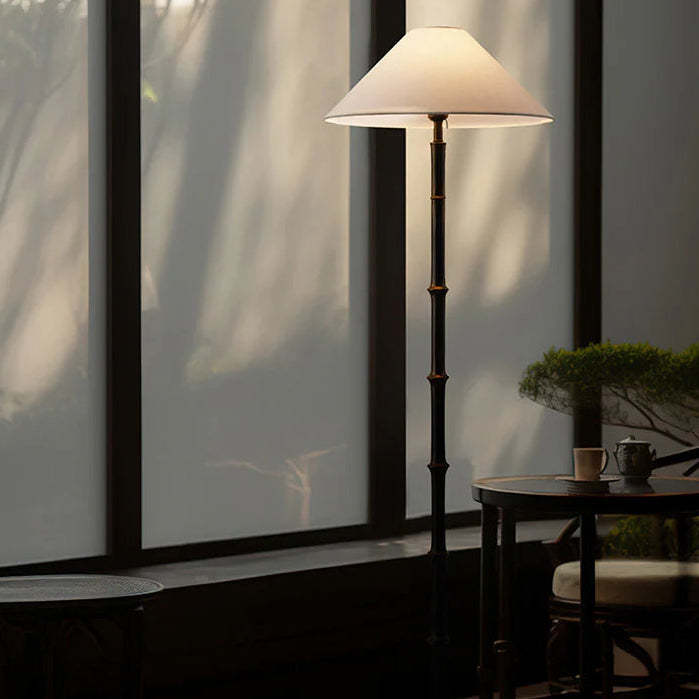 Retro Crackle Black Resin Floor Lamp