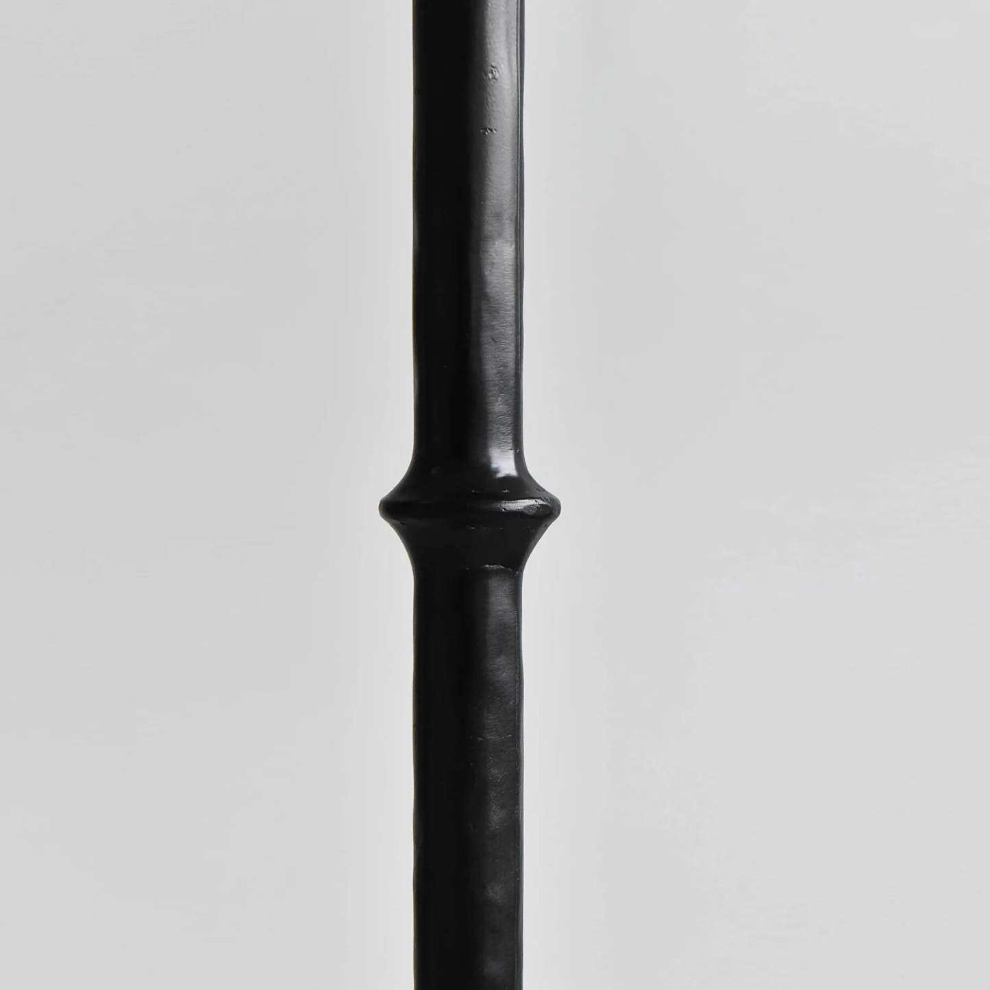 Retro Crackle Black Resin Floor Lamp