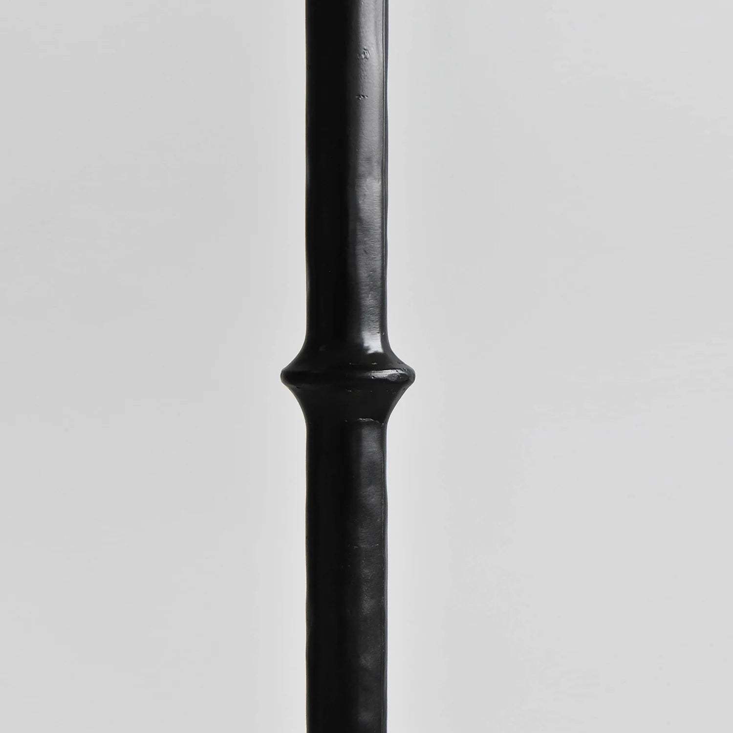 Retro Crackle Black Resin Floor Lamp