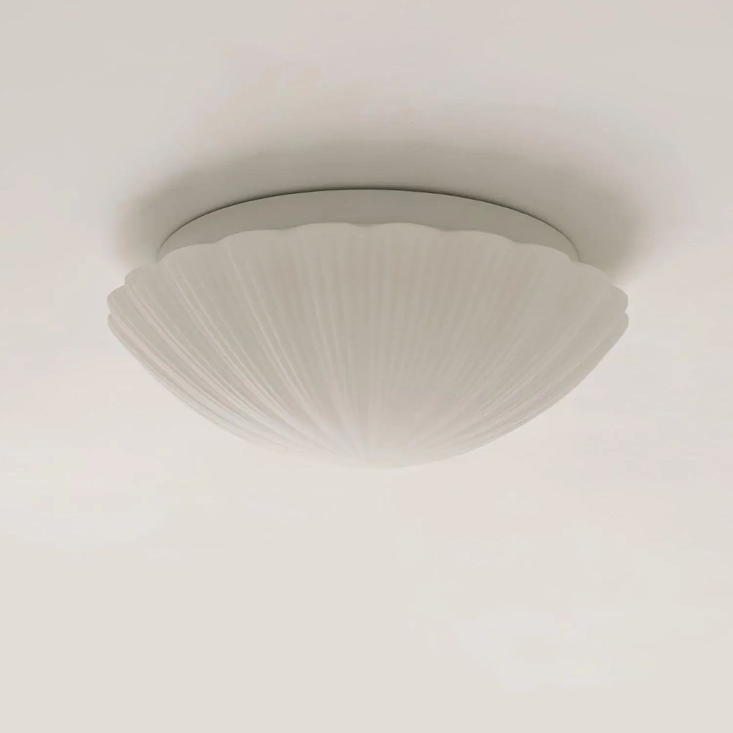 Quinn Luz de Techo Moderna Urbana con Concha de Mar y Vidrio para Dormitorio y Pasillo