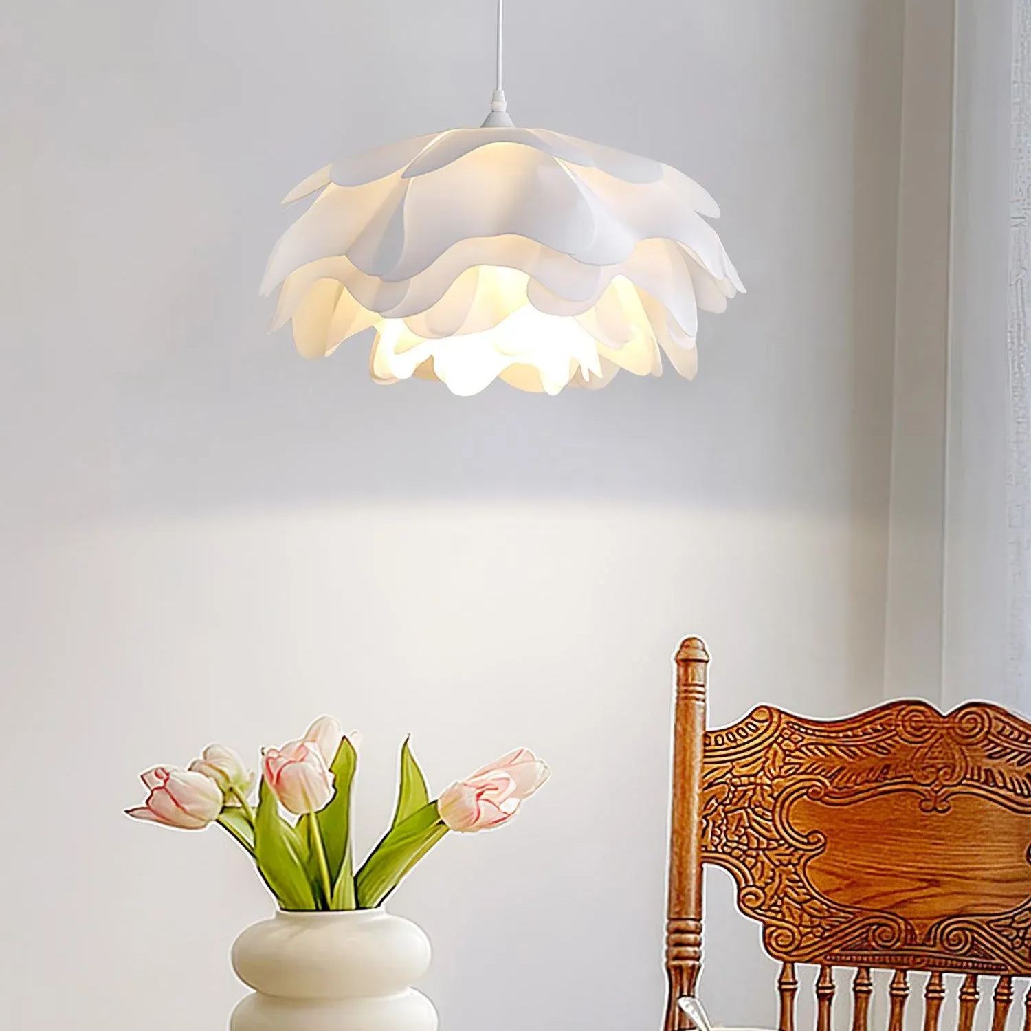 Renée Modern Flower Shaped Pendant Light Bedroom Dining Living Room