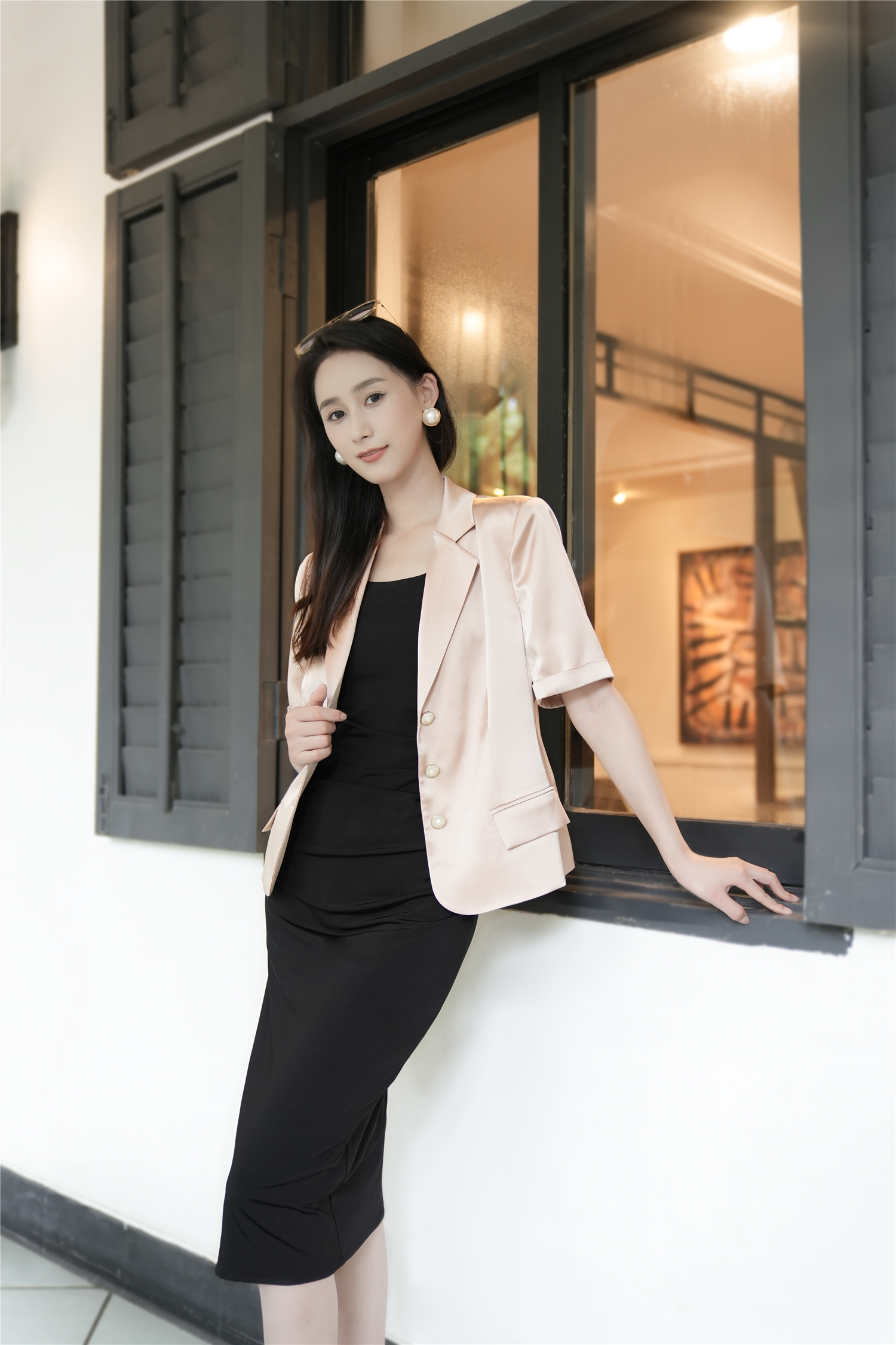 BESIONIA Slim fit commuter style short blazer