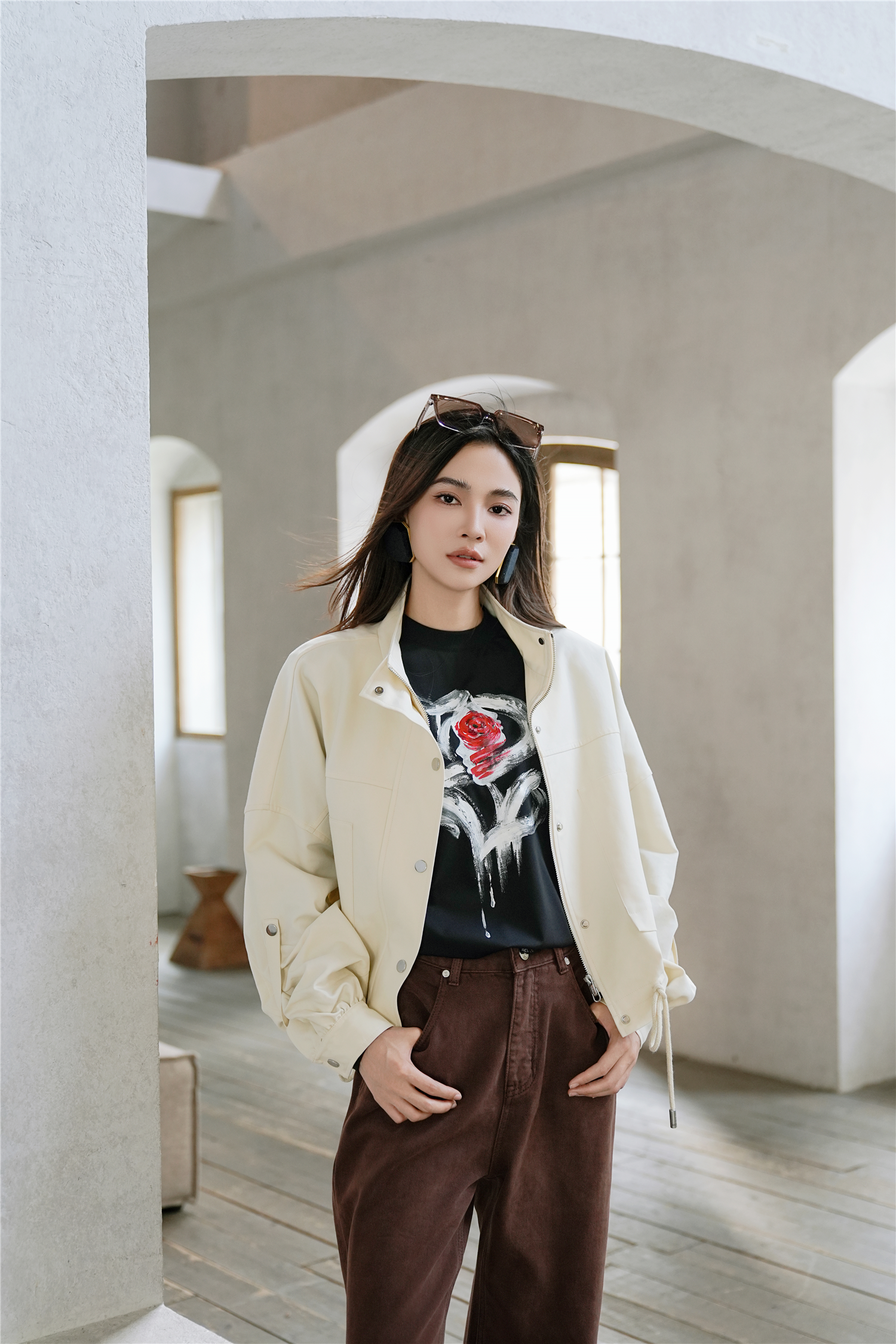 BESIONIA Fashionable Skinny Straight-Leg Pants